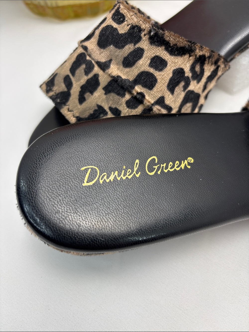 Daniel Green Women’s 7 Leopard Print Slide Mules in Brown #356 - Picture 2 of 12
